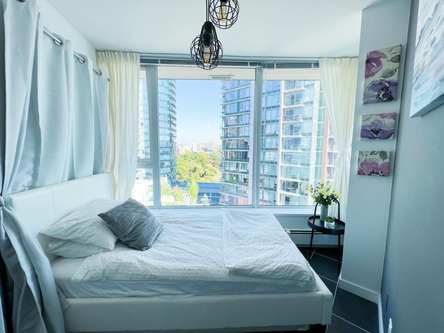 דירות וונקובר Downtown 4Bd 2Ba View Skytrain 2 Free Parking מראה חיצוני תמונה